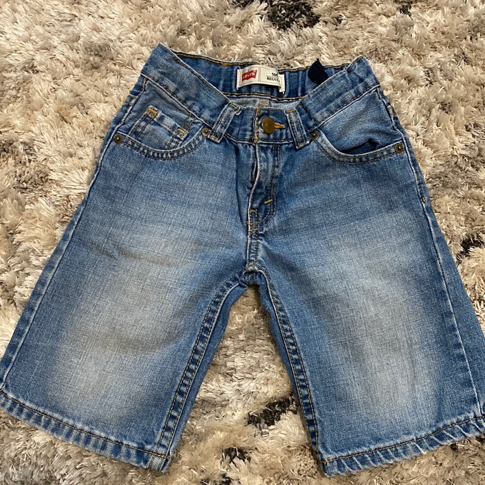 Levi's Shorts-Little boys size 6Reg